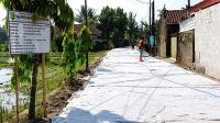 Perbaikan Jalan Roworejo